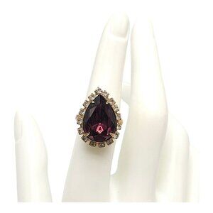 Large Purple Teardrop Rhinestone Pear Shaped Ring Gold Tone Vintage Size 6